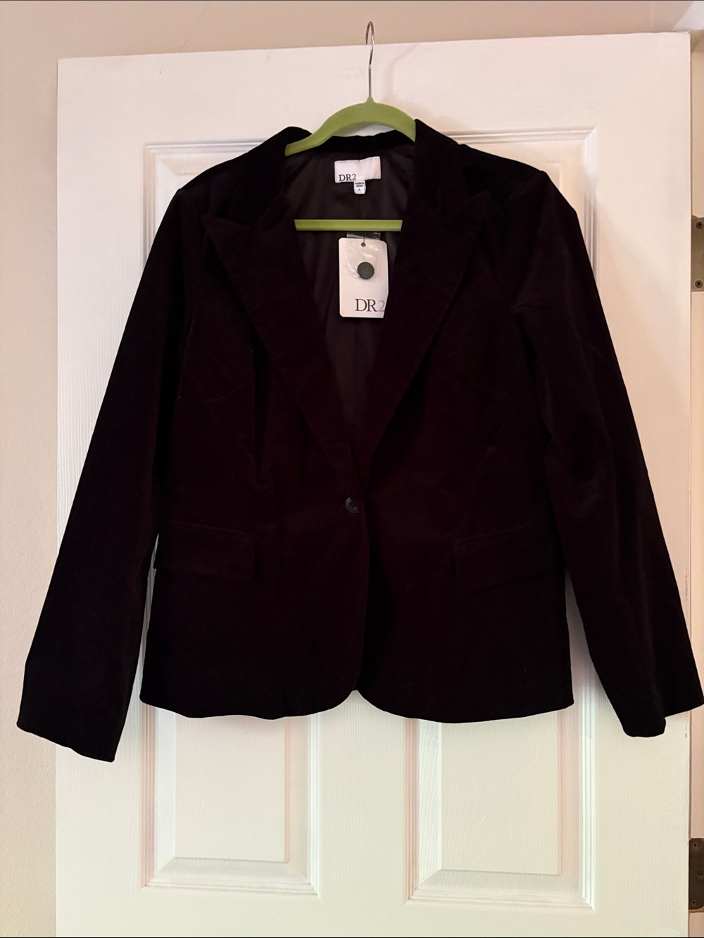 DR2 Women's Black Velvet Blazer